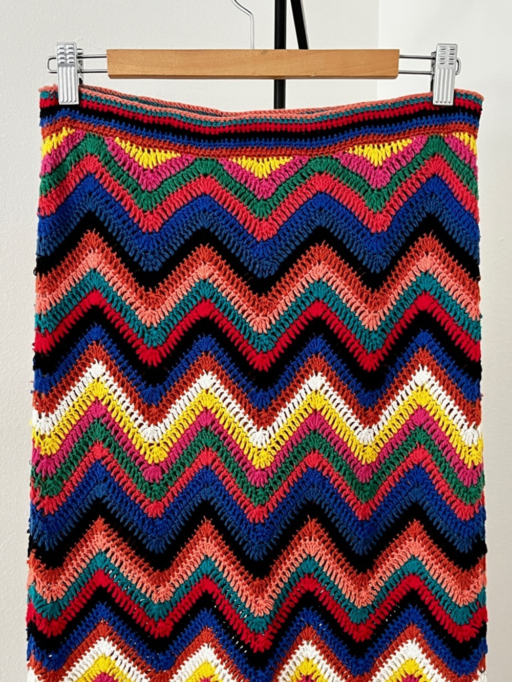 FARM Rio Multicolor Crochet Zigzag Midi Skirt - Picture 4 of 16